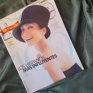 PEOPLE MAGAZINE Spanish Collectors Edition J. Lo Shakira Mexico FEBRUARY 2007